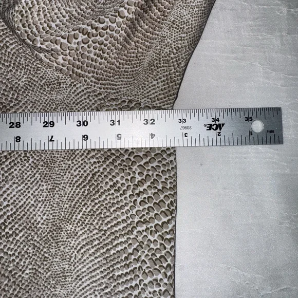 Maggie Barnes Buttoned Down Tunic Top Animal Print Size 32W Casual Brown/White - Picture 8 of 9